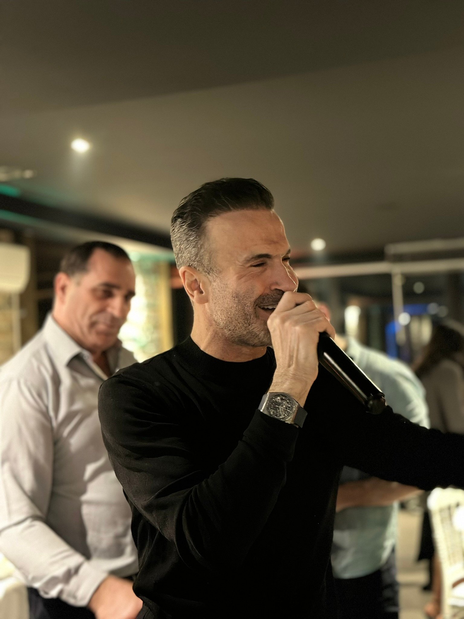 Chanteur en soirée orientale au restaurant KSARA